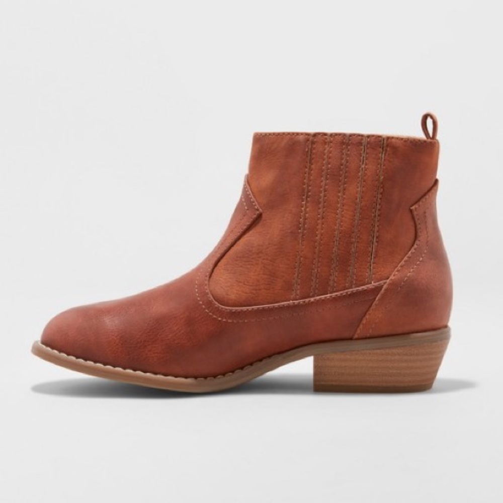 Cognac Western faux leather booties
